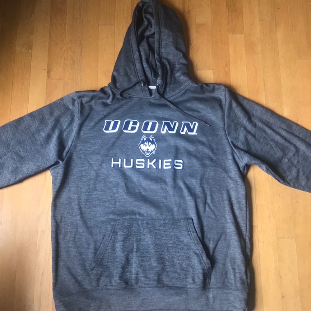 Men’s UConn Huskies Sweatshirt